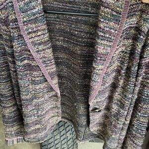 Woman’s sweater Cynthia max